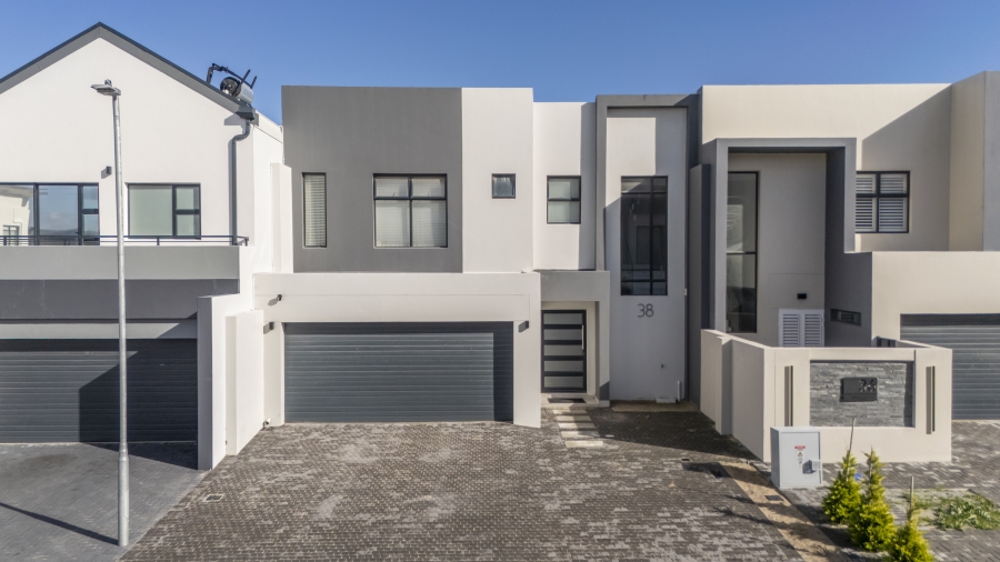 3 Bedroom Property for Sale in Sandown Western Cape
